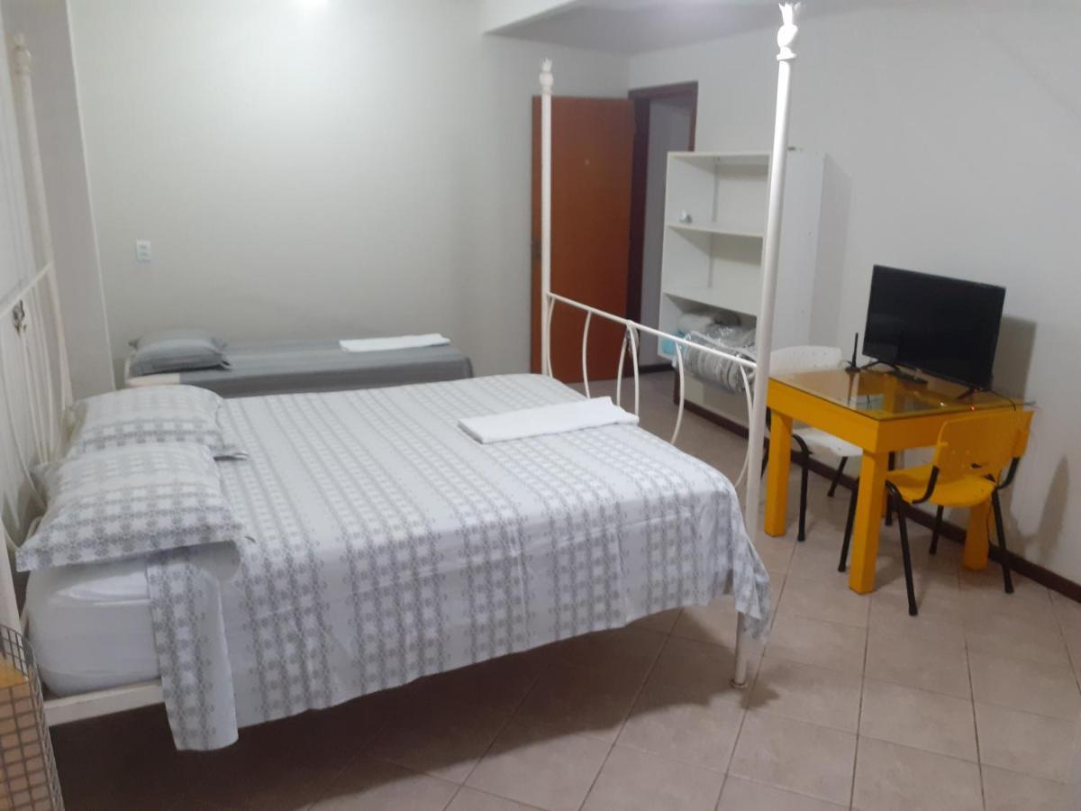 Апартаменты Pousada Casa Verde - Quartos Individuais - Smart Tv 32 - E Banheiro Privativo Итажаи Экстерьер фото